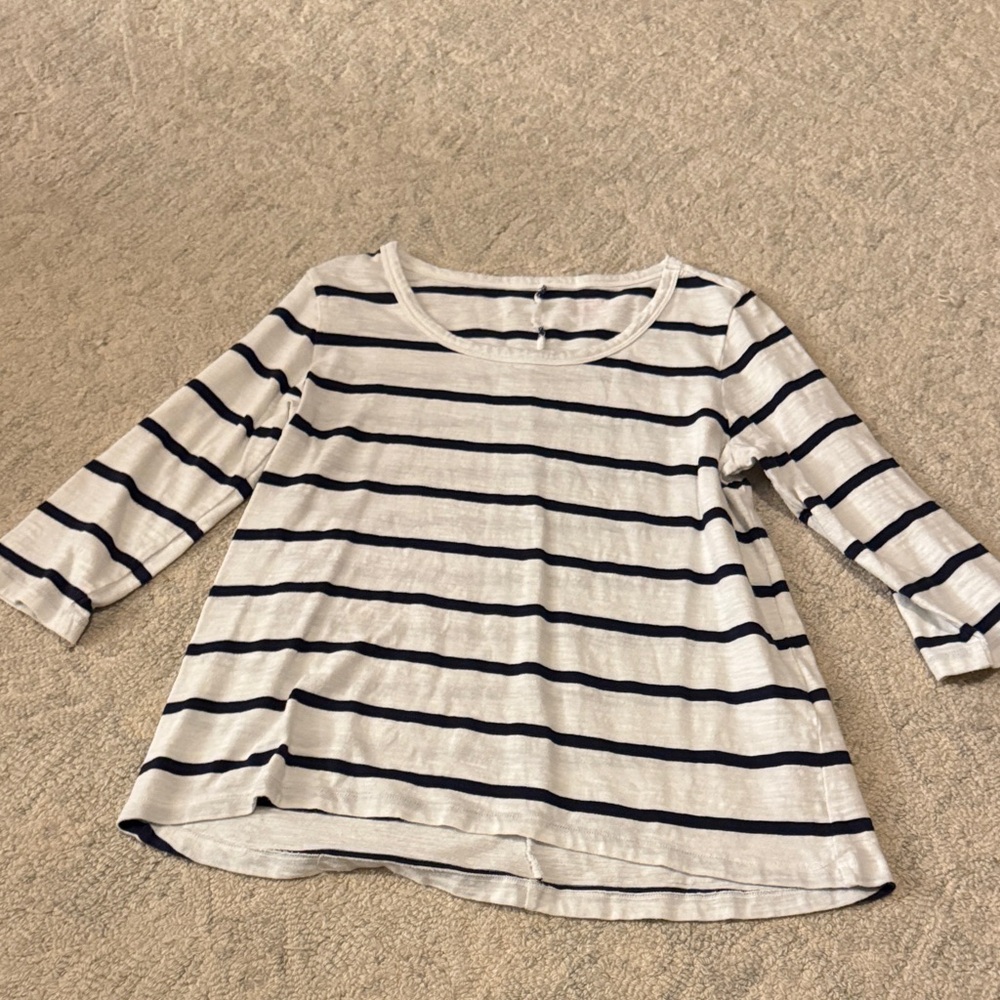 Vineyard Vines Black and White Striped Long Sleeve Tee